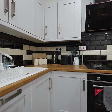 קארדיף Stylish Apartment In City Centre - Walk Everywhere מראה חיצוני תמונה