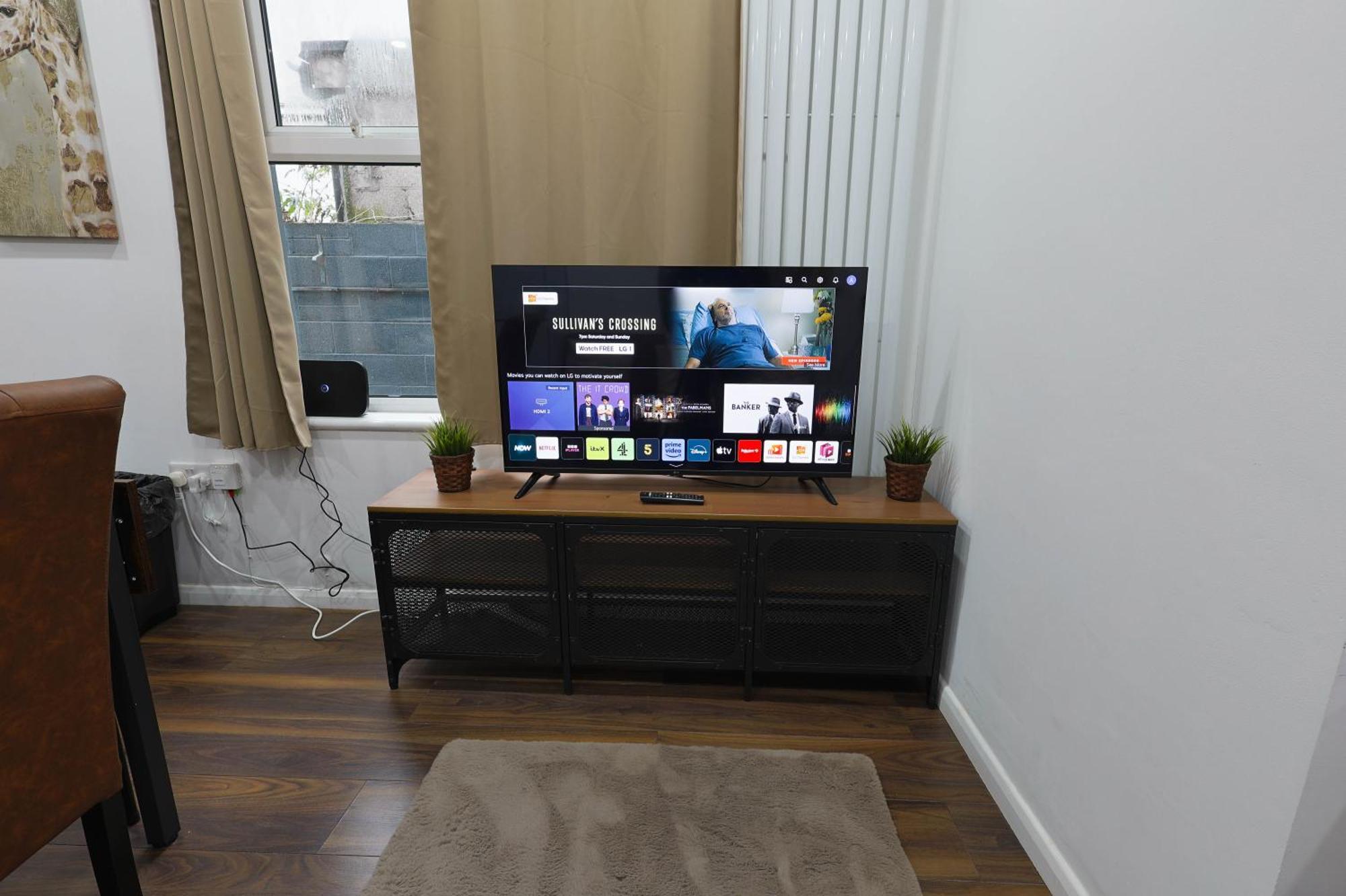 קארדיף Stylish Apartment In City Centre - Walk Everywhere מראה חיצוני תמונה